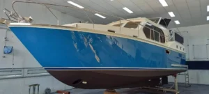 Cat epoxy lambung kapal